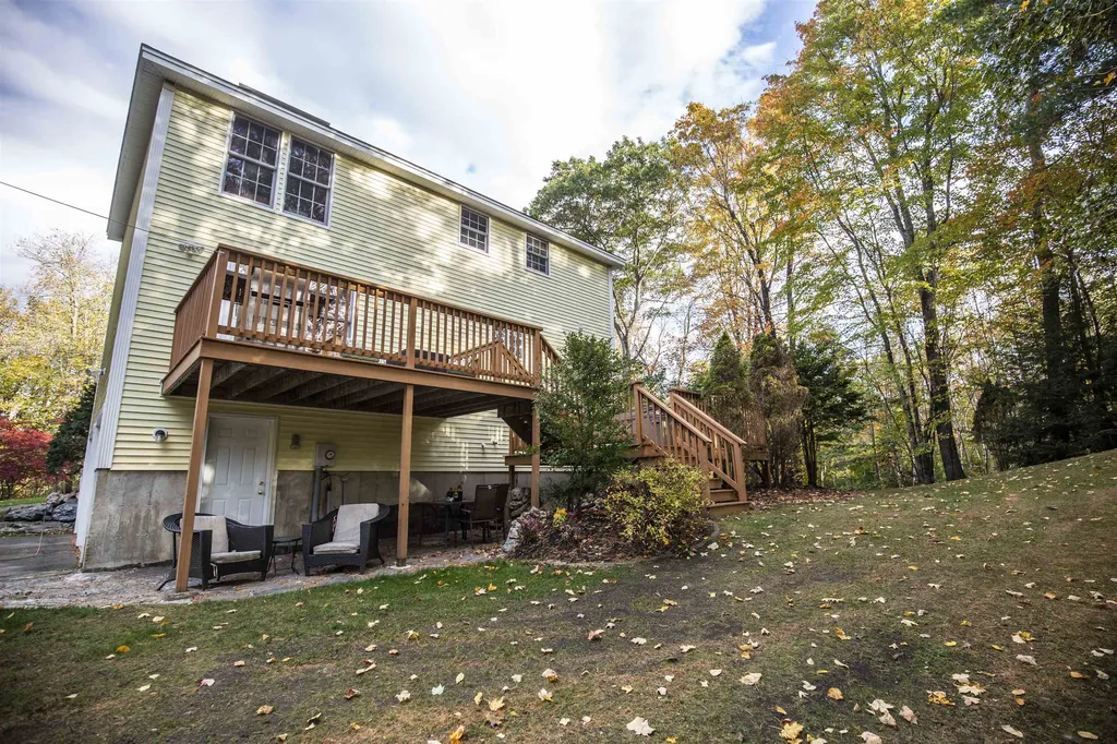 12 Sherburne Drive Raymond NH 03077