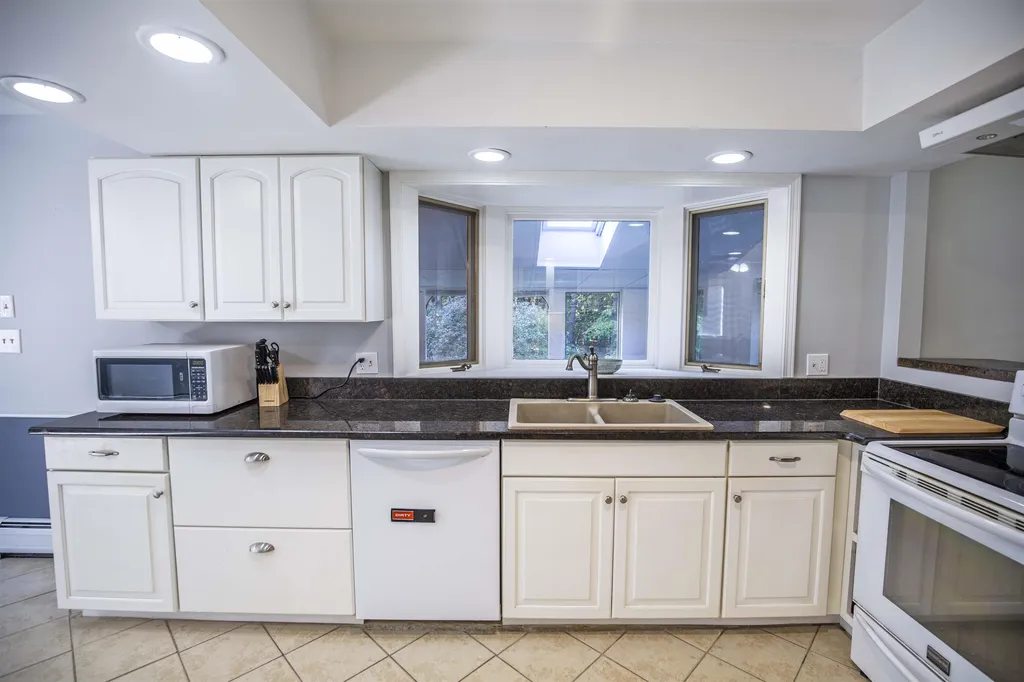 57 Dickinson Road Keene NH 03431