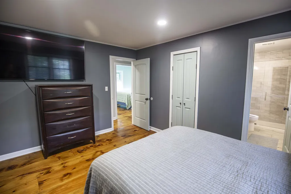 57 Dickinson Road Keene NH 03431