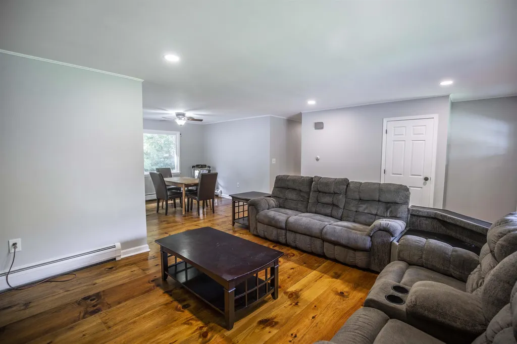 57 Dickinson Road Keene NH 03431