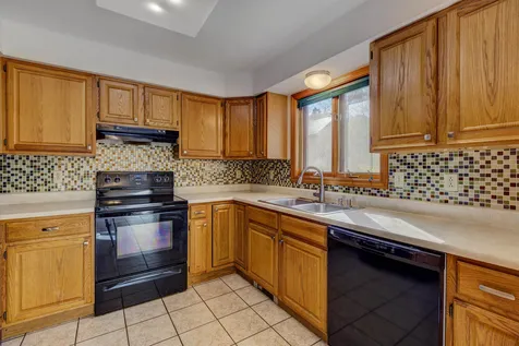 44 Winter Street Lebanon NH 03766