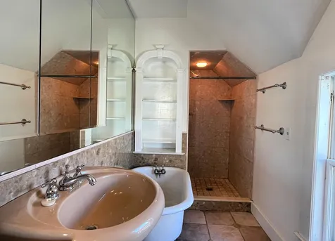 88 Clinton Avenue St. Johnsbury VT 05819