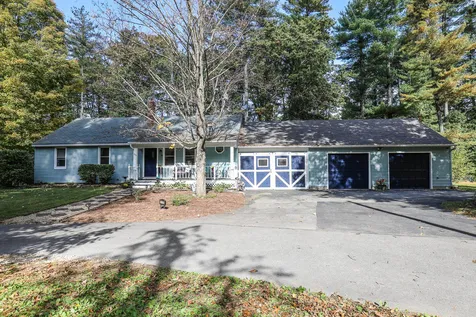 1335 River Road Manchester NH 03104