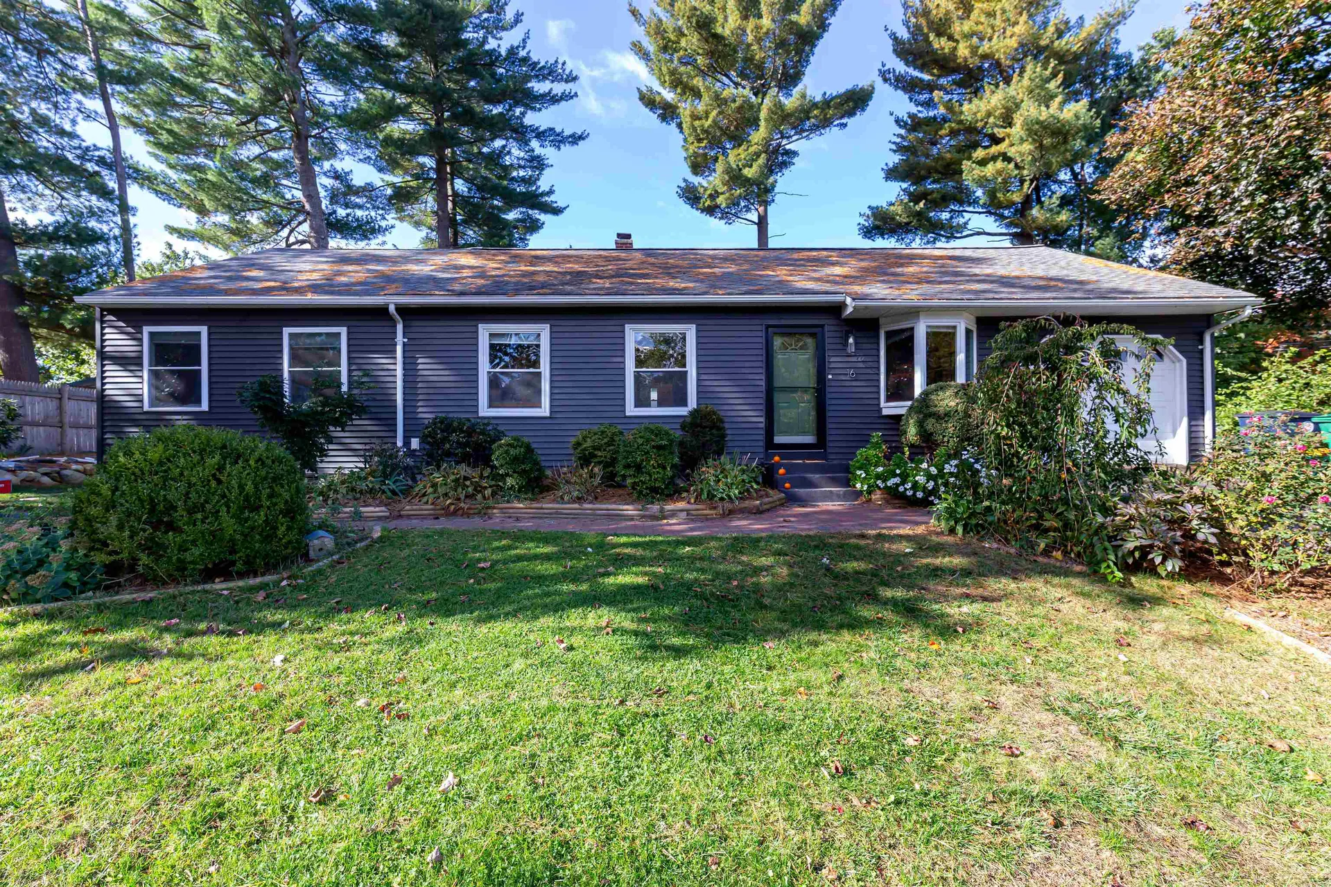 16 Terry Street Nashua NH 03064