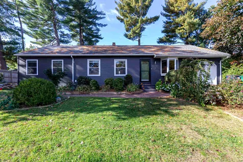 16 Terry Street Nashua NH 03064