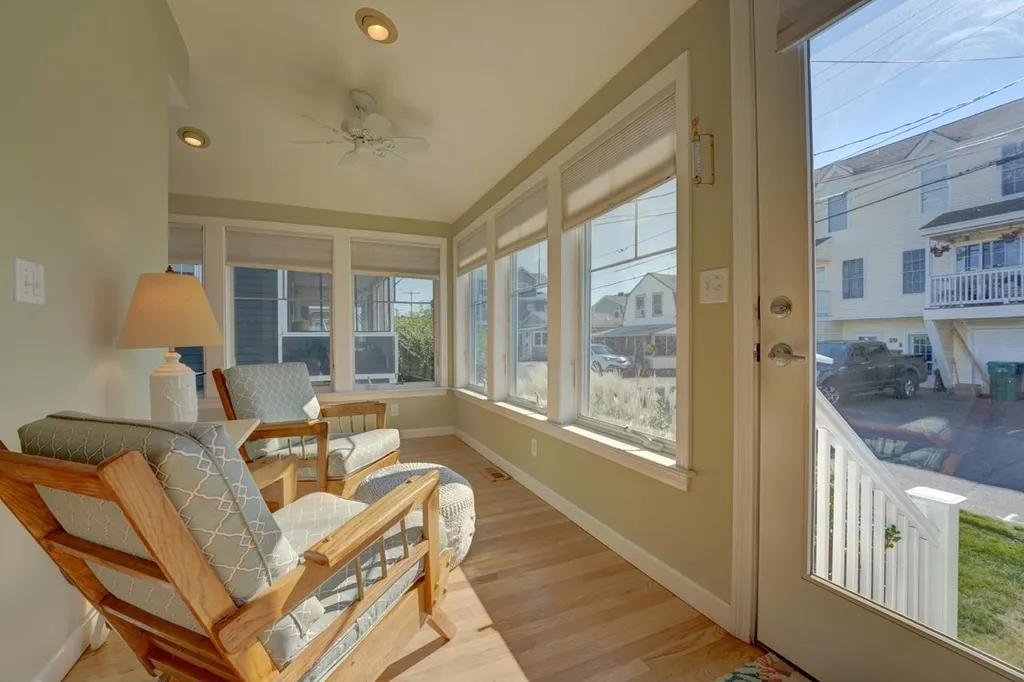 30 Nudd Avenue Hampton NH 03842