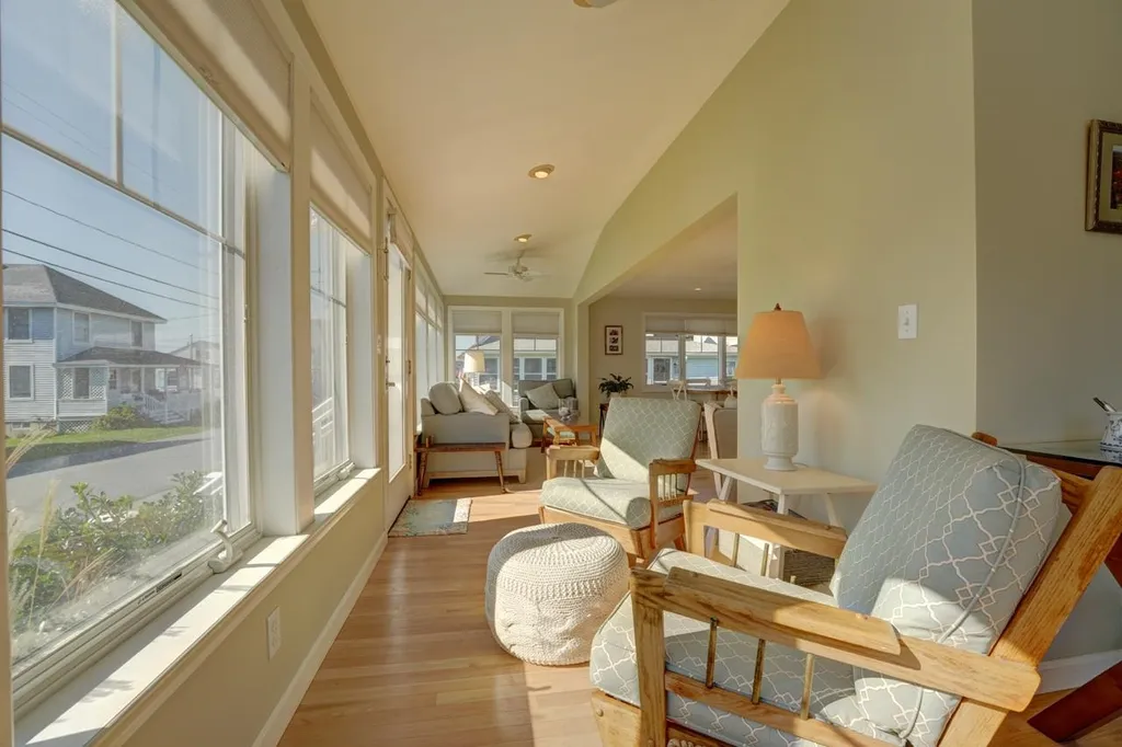 30 Nudd Avenue Hampton NH 03842