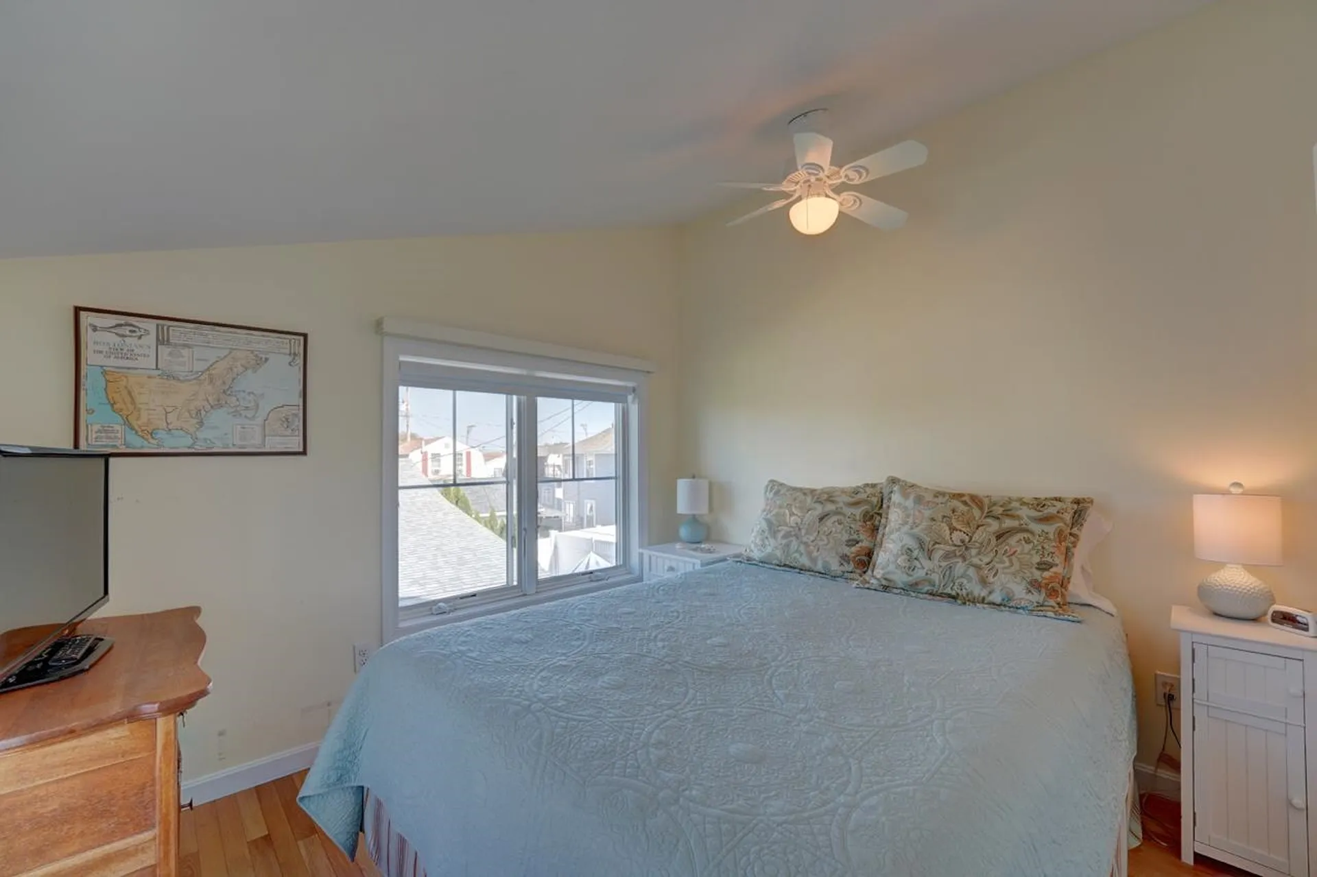 30 Nudd Avenue Hampton NH 03842