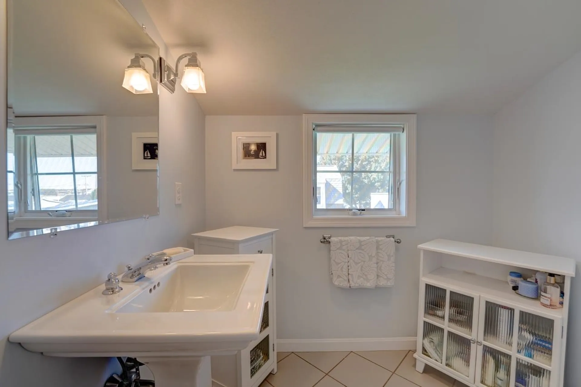 30 Nudd Avenue Hampton NH 03842