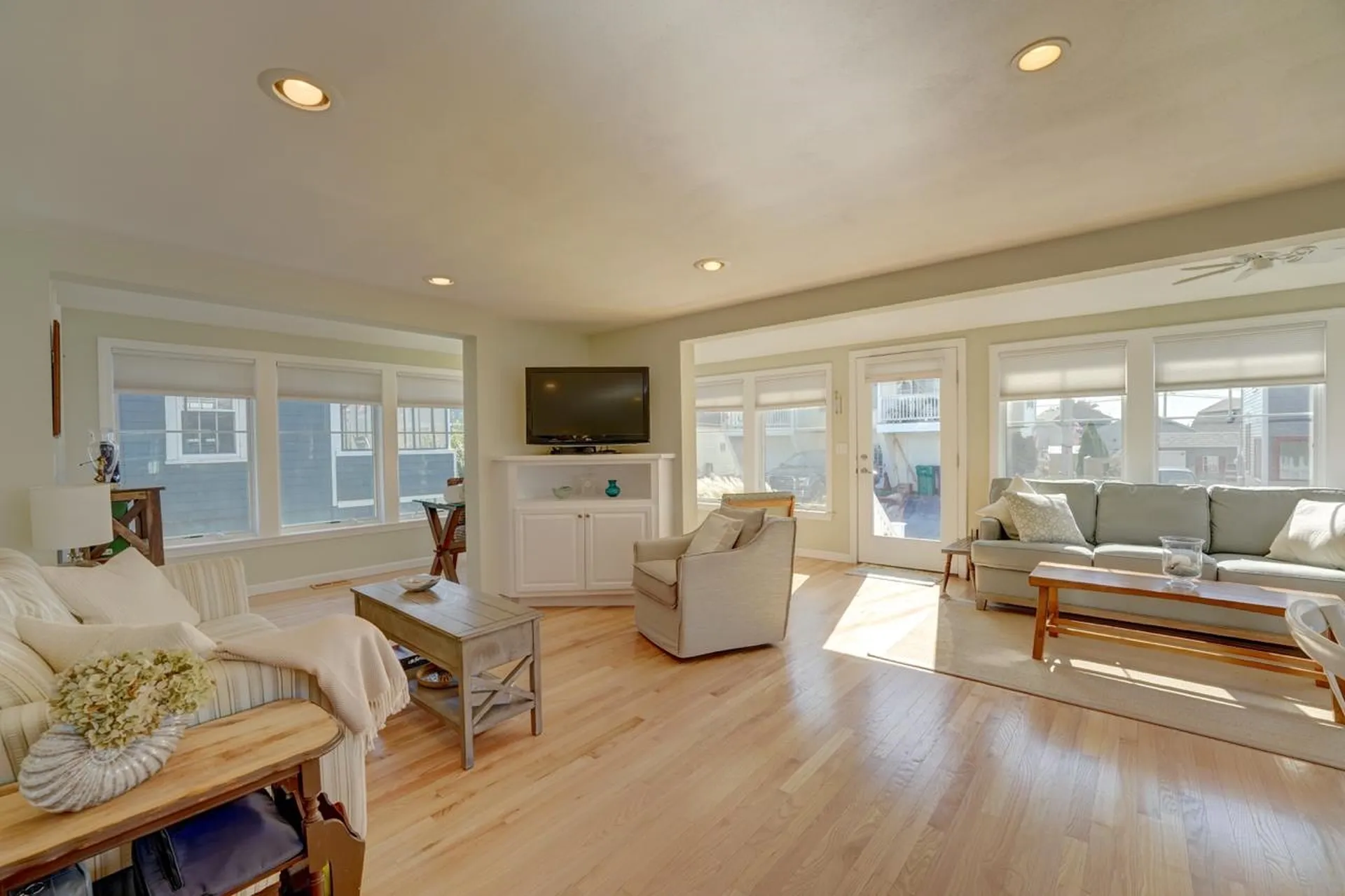 30 Nudd Avenue Hampton NH 03842