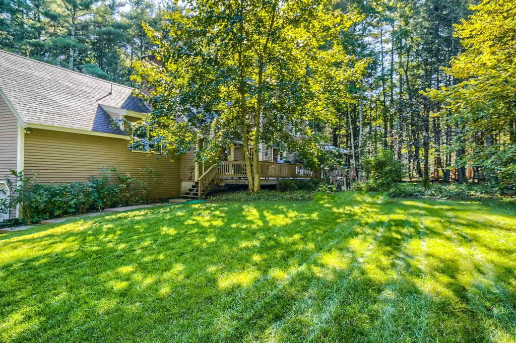16 Northrup Drive Brentwood NH 03833