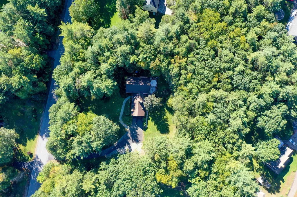 16 Northrup Drive Brentwood NH 03833