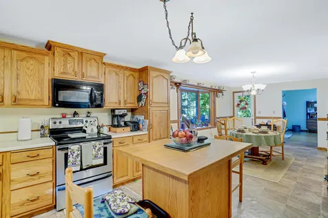 16 Northrup Drive Brentwood NH 03833