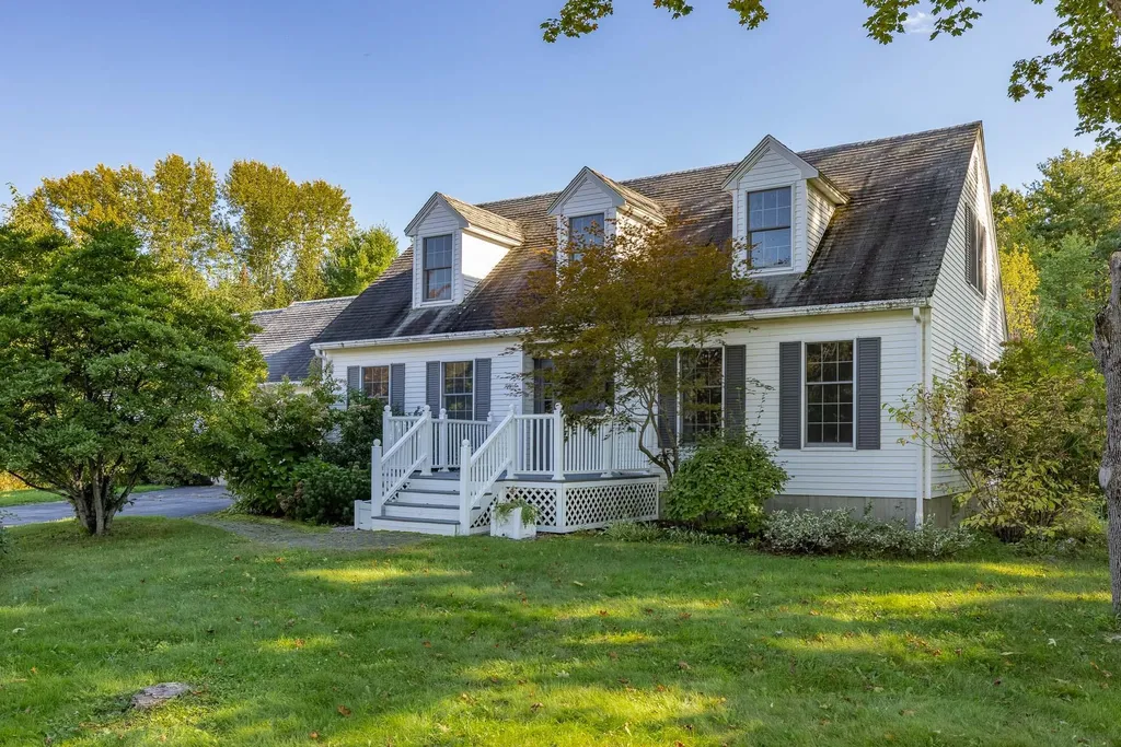 56 Airport Road Newington NH 03801