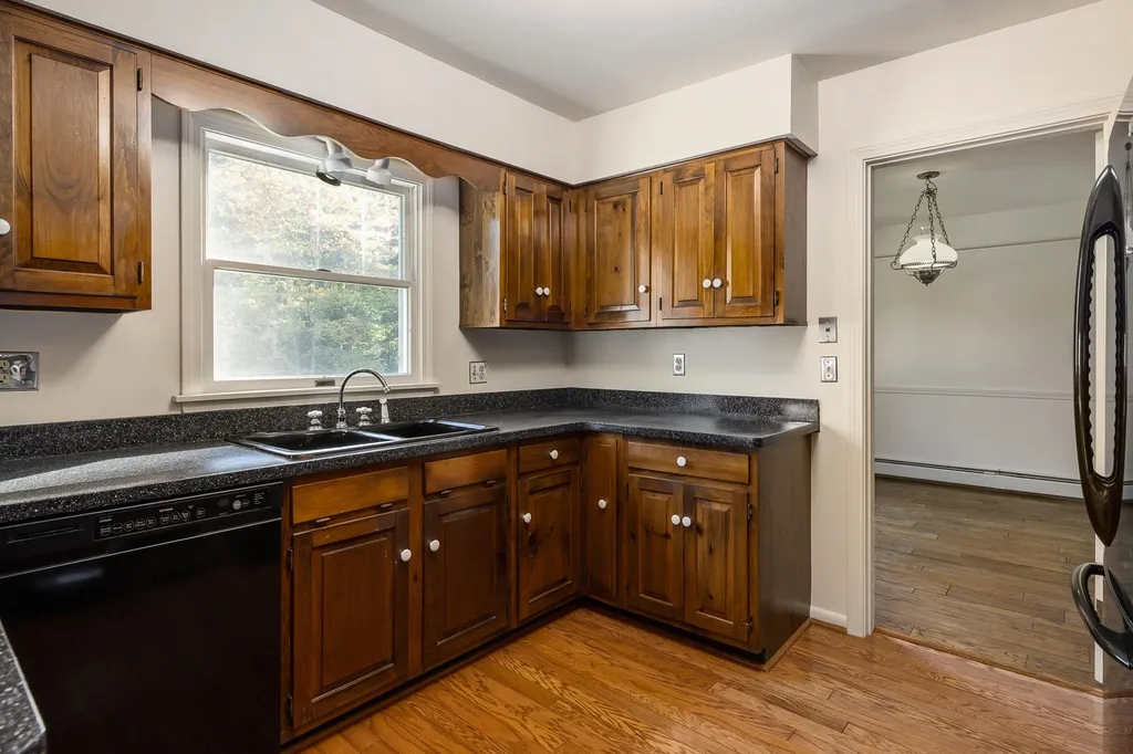 56 Airport Road Newington NH 03801