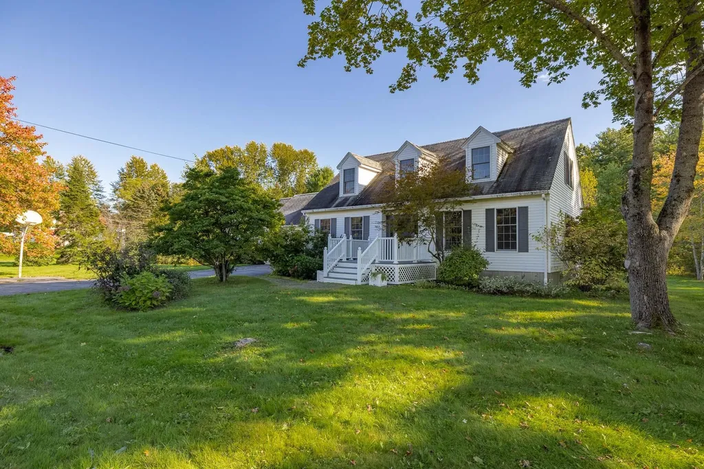 56 Airport Road Newington NH 03801