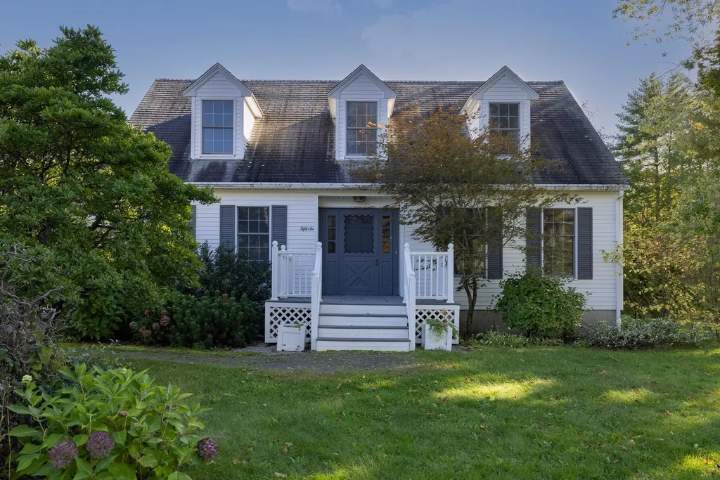 56 Airport Road Newington NH 03801