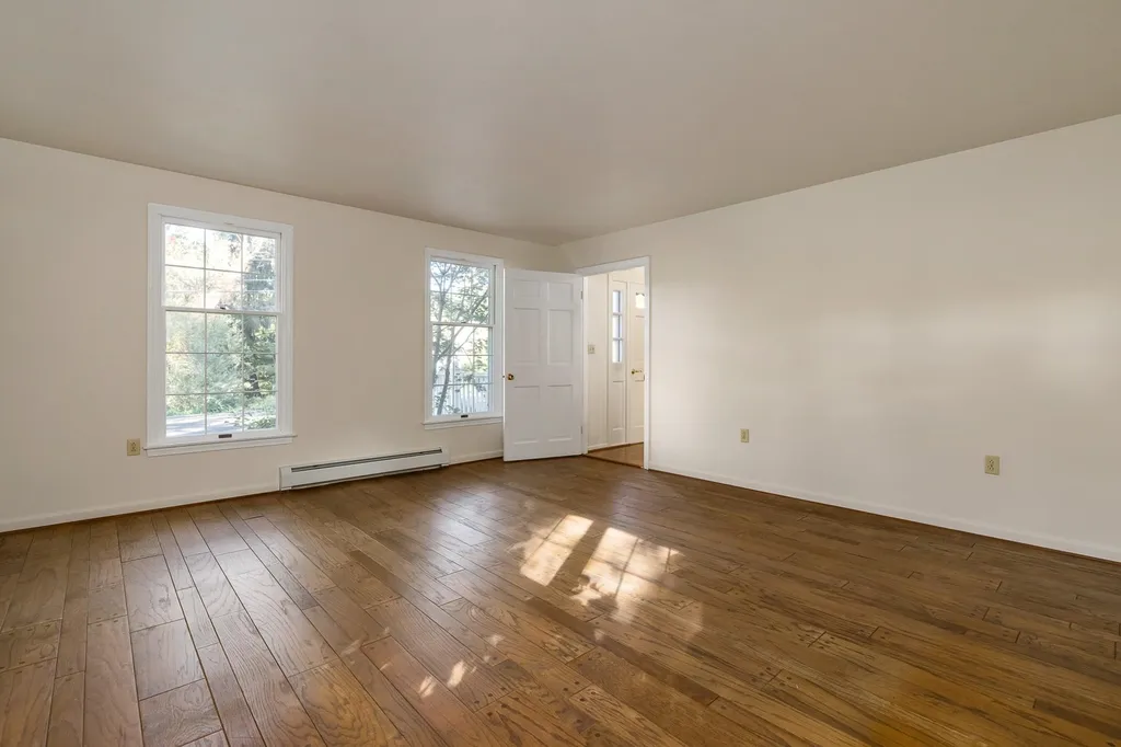 56 Airport Road Newington NH 03801
