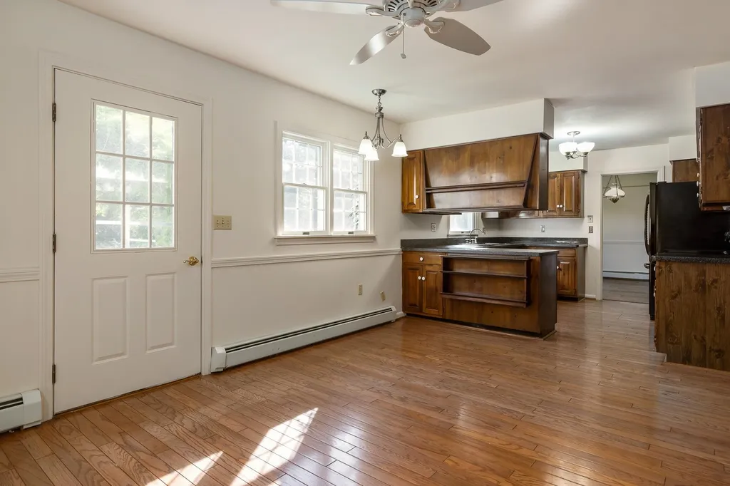 56 Airport Road Newington NH 03801