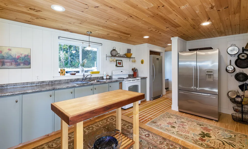 660 Ellsworth Hill Road Campton NH 03223