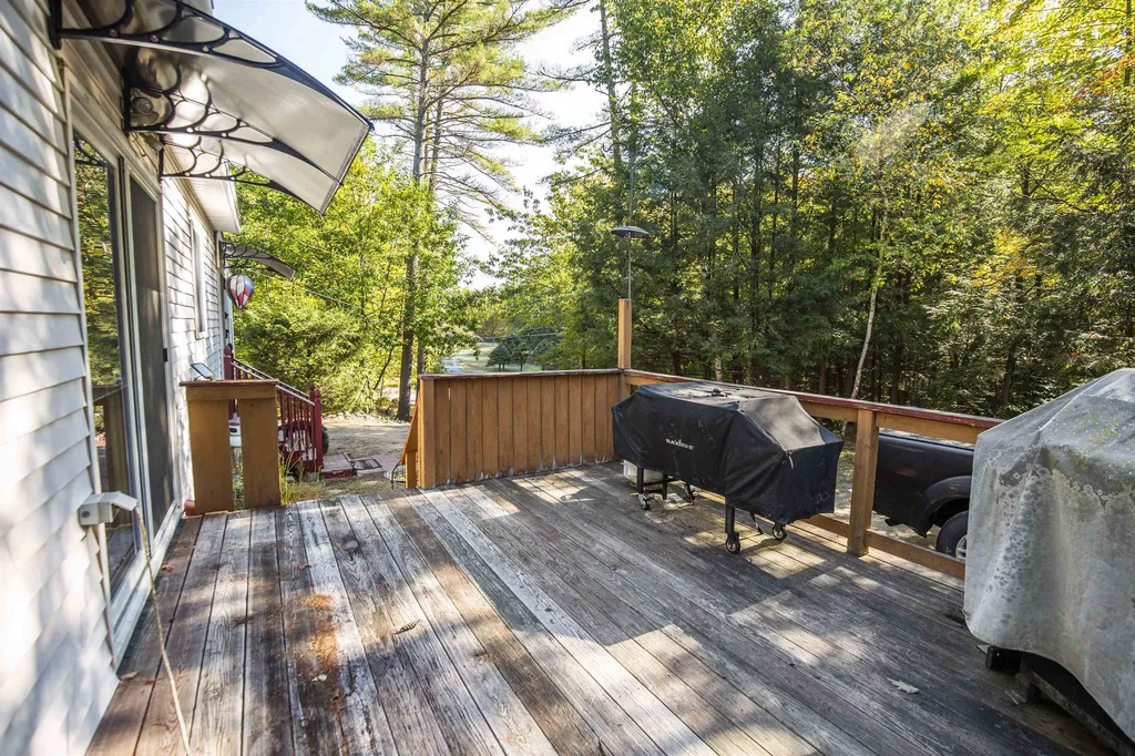 23 Clothespin Bridge Road Webster NH 03303