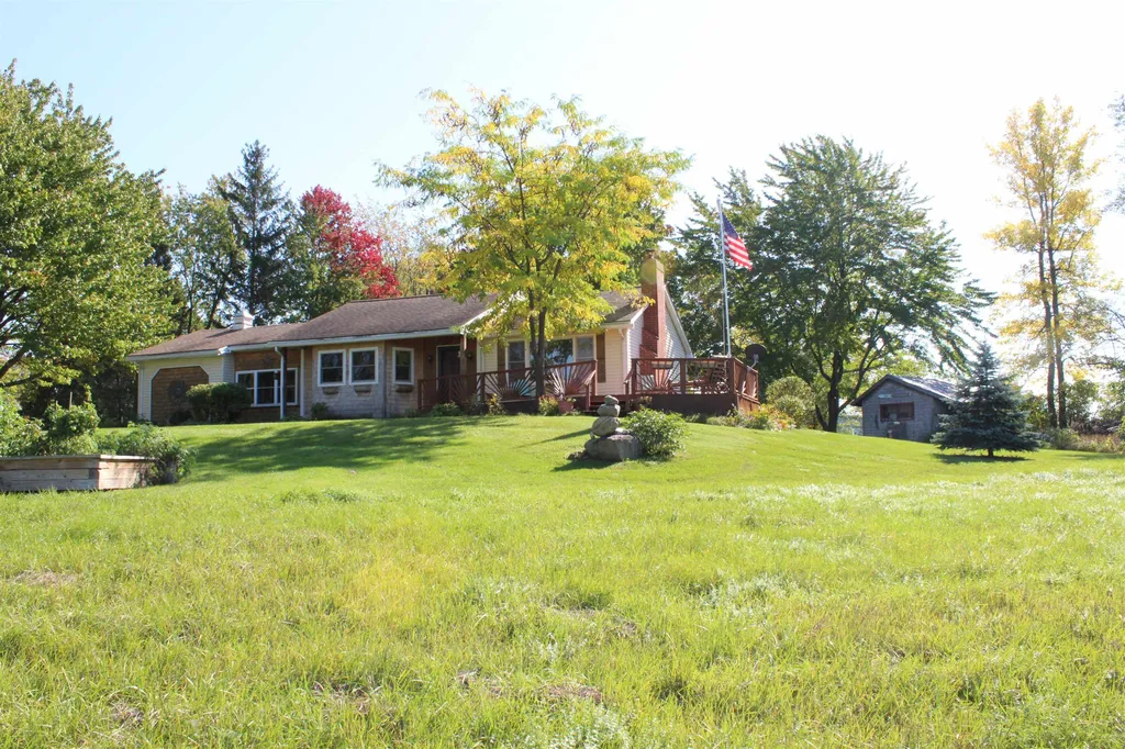 586 Bridge Road North Hero VT 05474