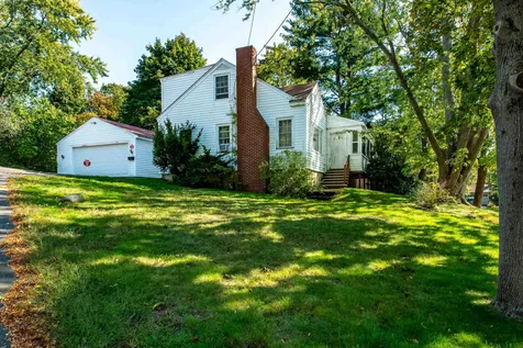 201 Thaxter Road Portsmouth NH 03801