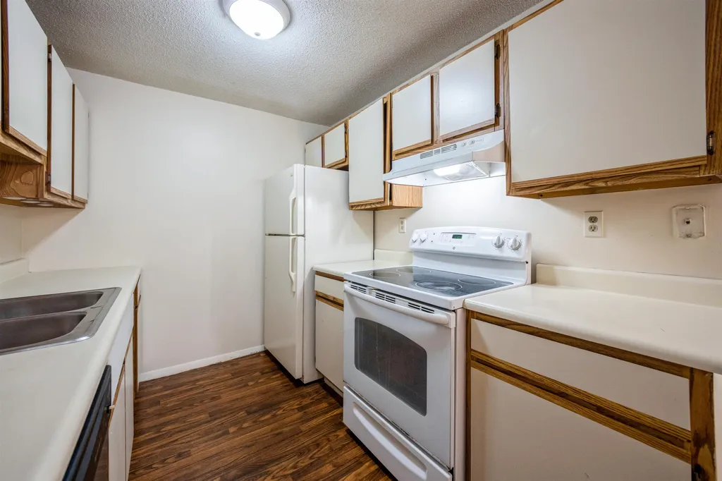 17 Blackstone Drive Nashua NH 03063