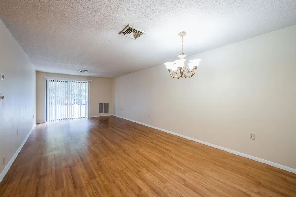 17 Blackstone Drive Nashua NH 03063