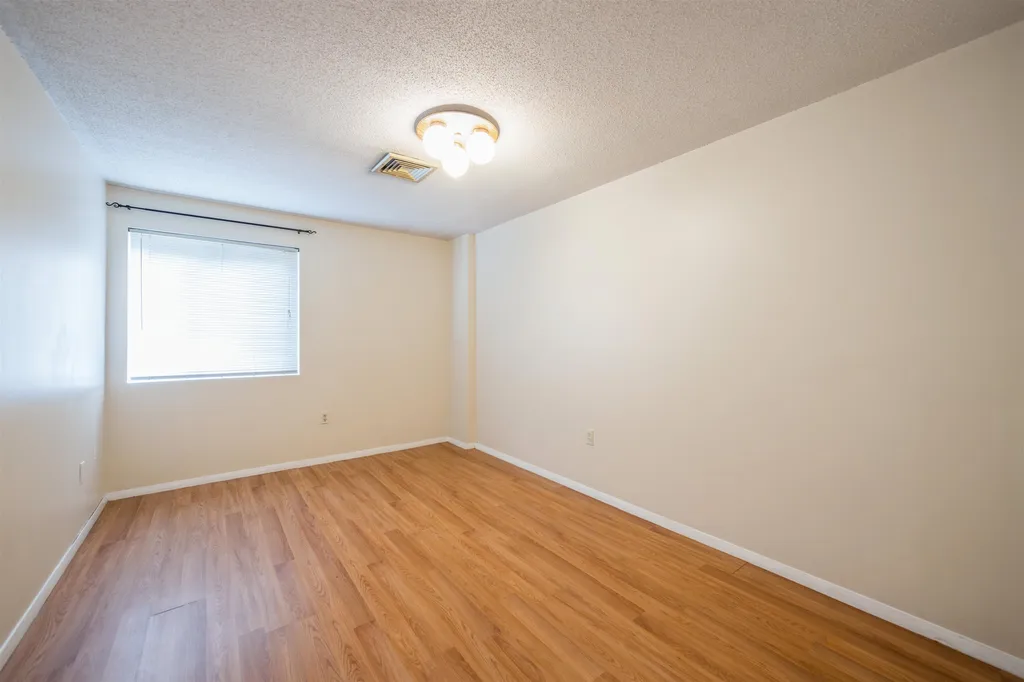 17 Blackstone Drive Nashua NH 03063