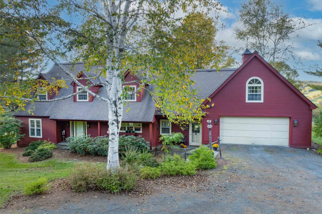193 Chester Arthur Road Hartford VT 05059