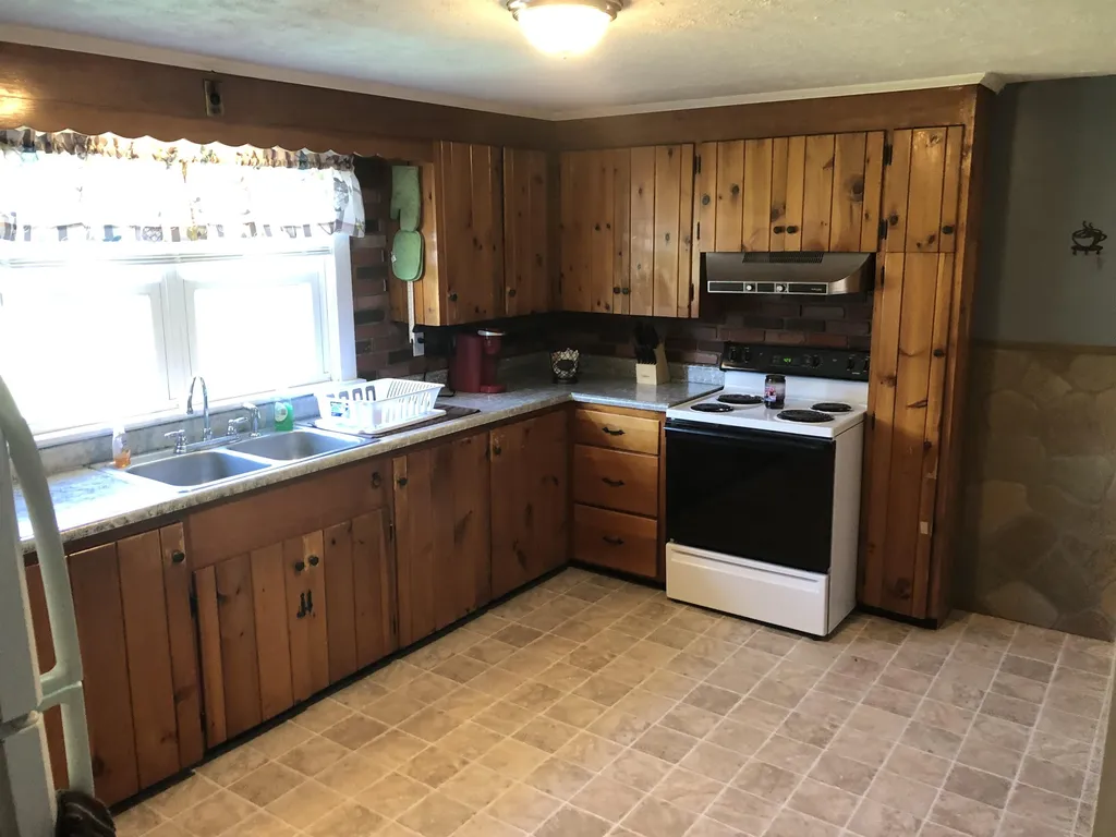 20 Lancaster Road Gorham NH 03581