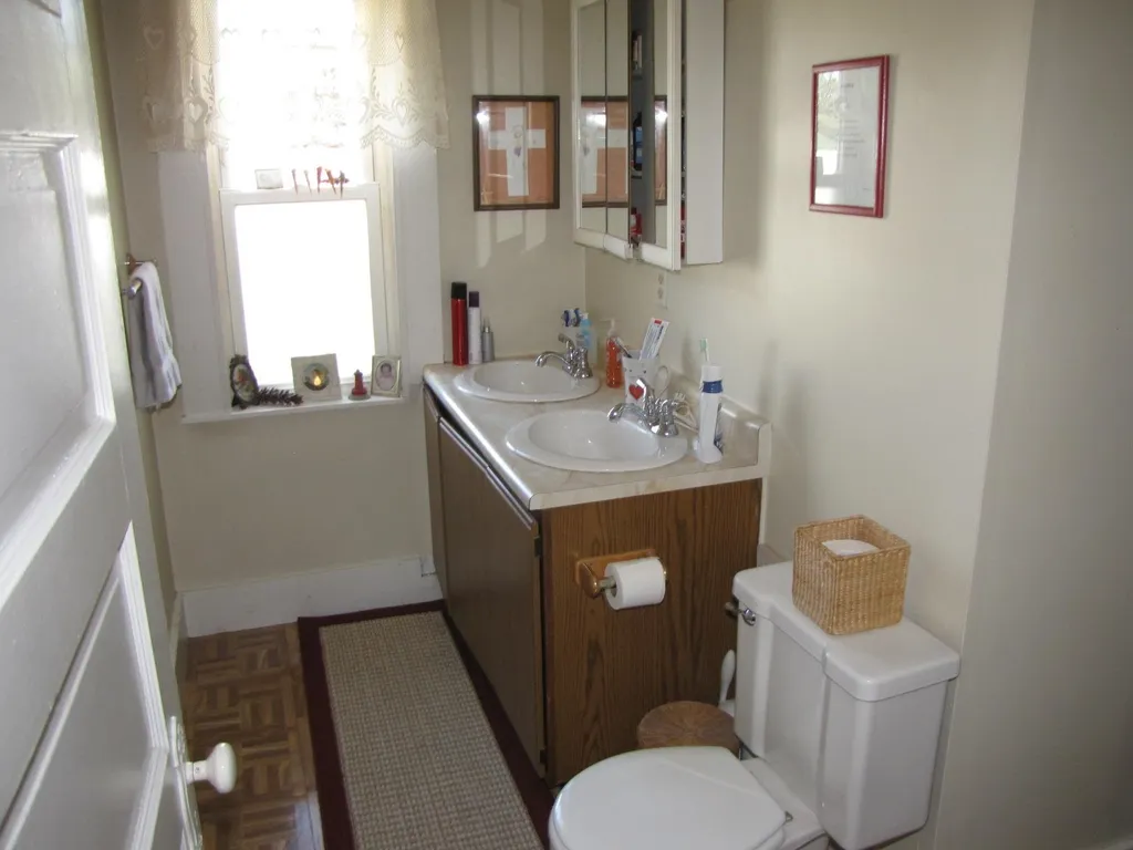 856 Somerville Street Manchester NH 03103