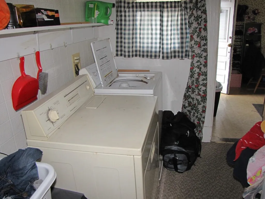 856 Somerville Street Manchester NH 03103