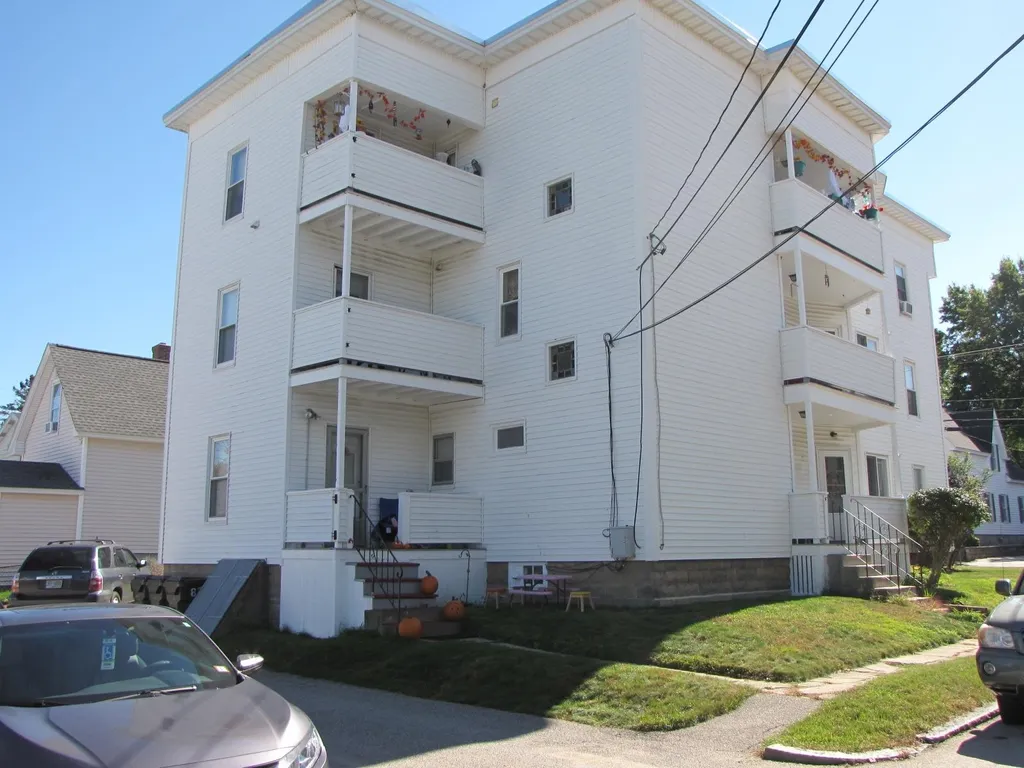 856 Somerville Street Manchester NH 03103
