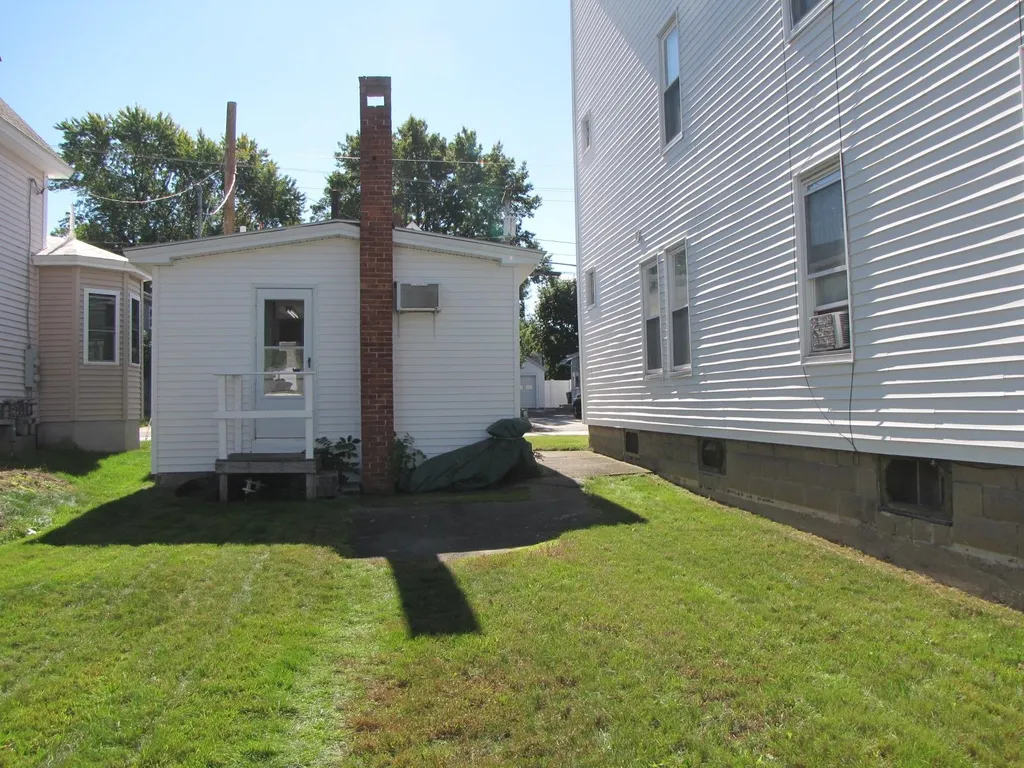 856 Somerville Street Manchester NH 03103