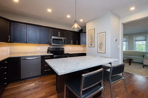 2 Woodbury Avenue Portsmouth NH 03801