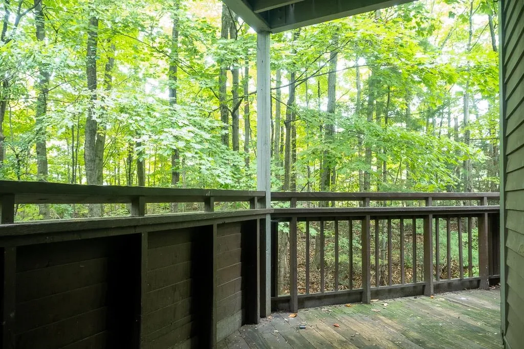 54 East Redrock Drive Burlington VT 05401