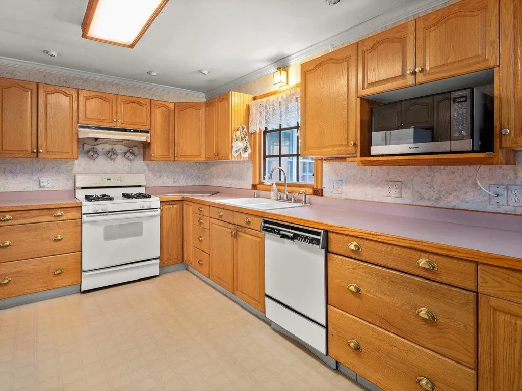 3 Londonderry Lane Essex VT 05452