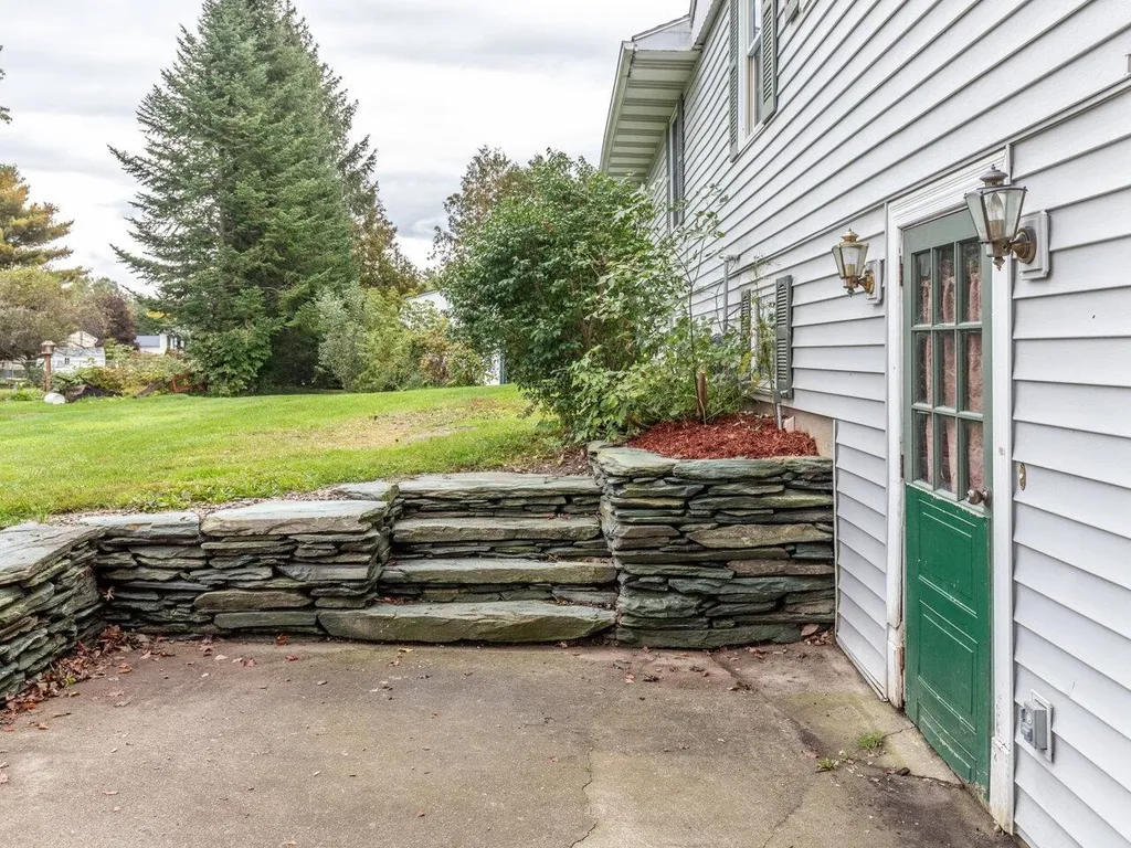 3 Londonderry Lane Essex VT 05452