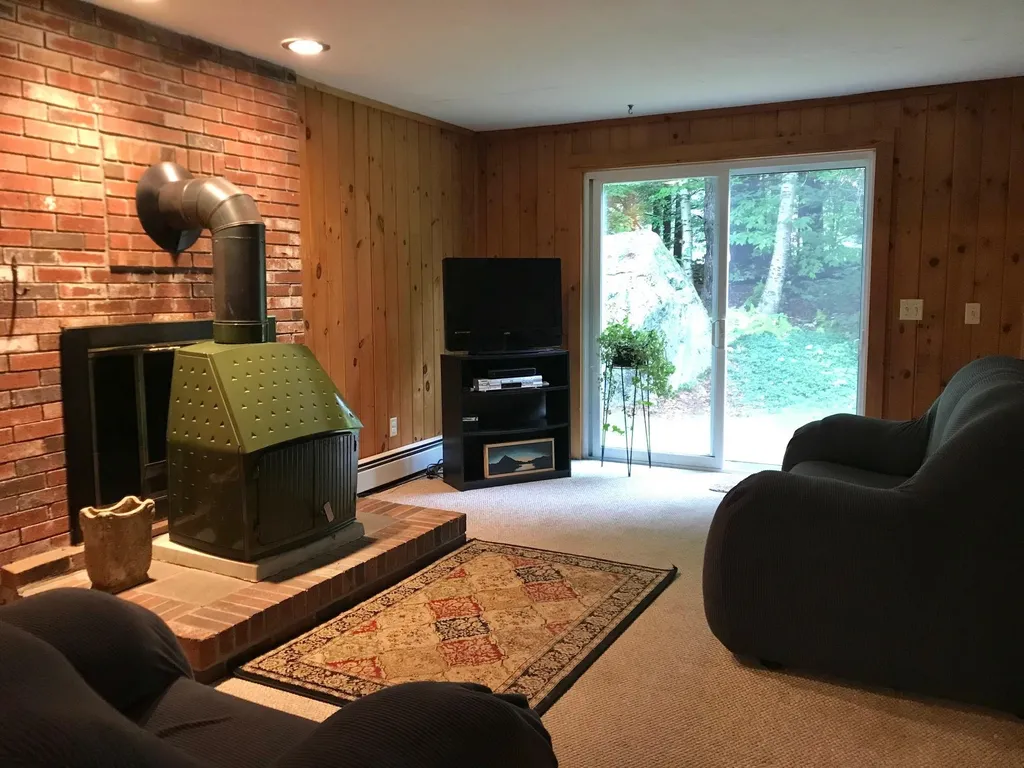 19 Granite Circle Dublin NH 03444