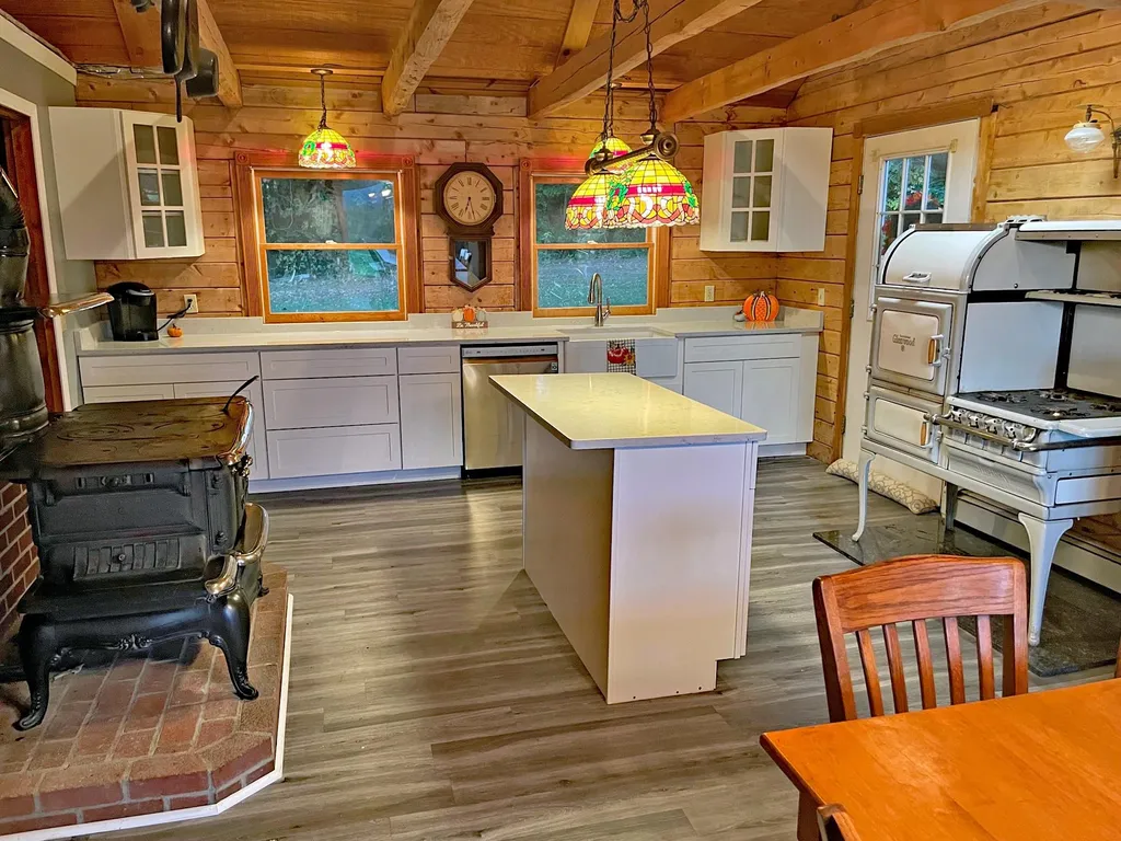 216 Valley View Drive Brookfield VT 05036