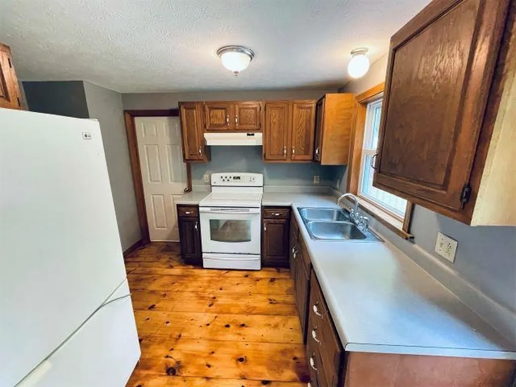 88 Mary Rowe Drive Hillsborough NH 03244