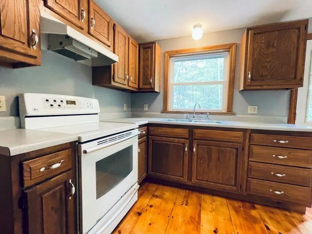 88 Mary Rowe Drive Hillsborough NH 03244