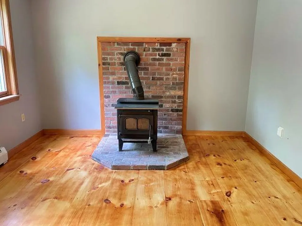 88 Mary Rowe Drive Hillsborough NH 03244