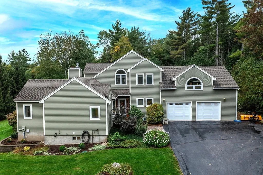 15 Bridget Circle Gilford NH 03249