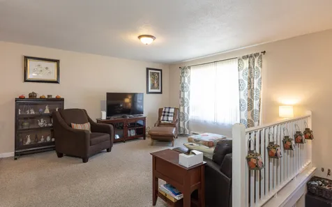 38 Maplewood Circle Walpole NH 03608