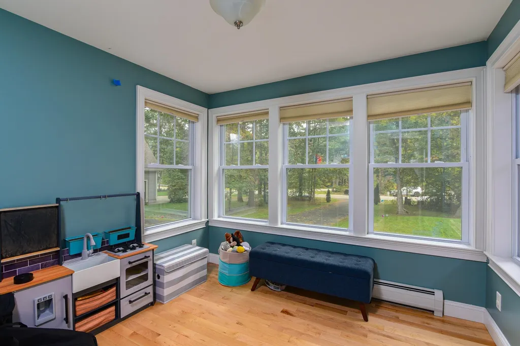 21 Carriage Hill Lane Dover NH 03820