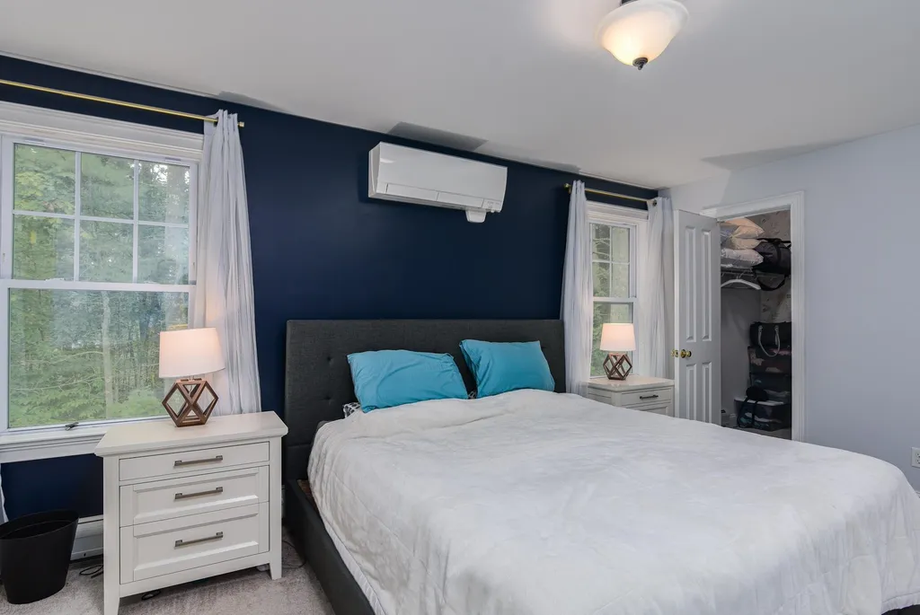21 Carriage Hill Lane Dover NH 03820