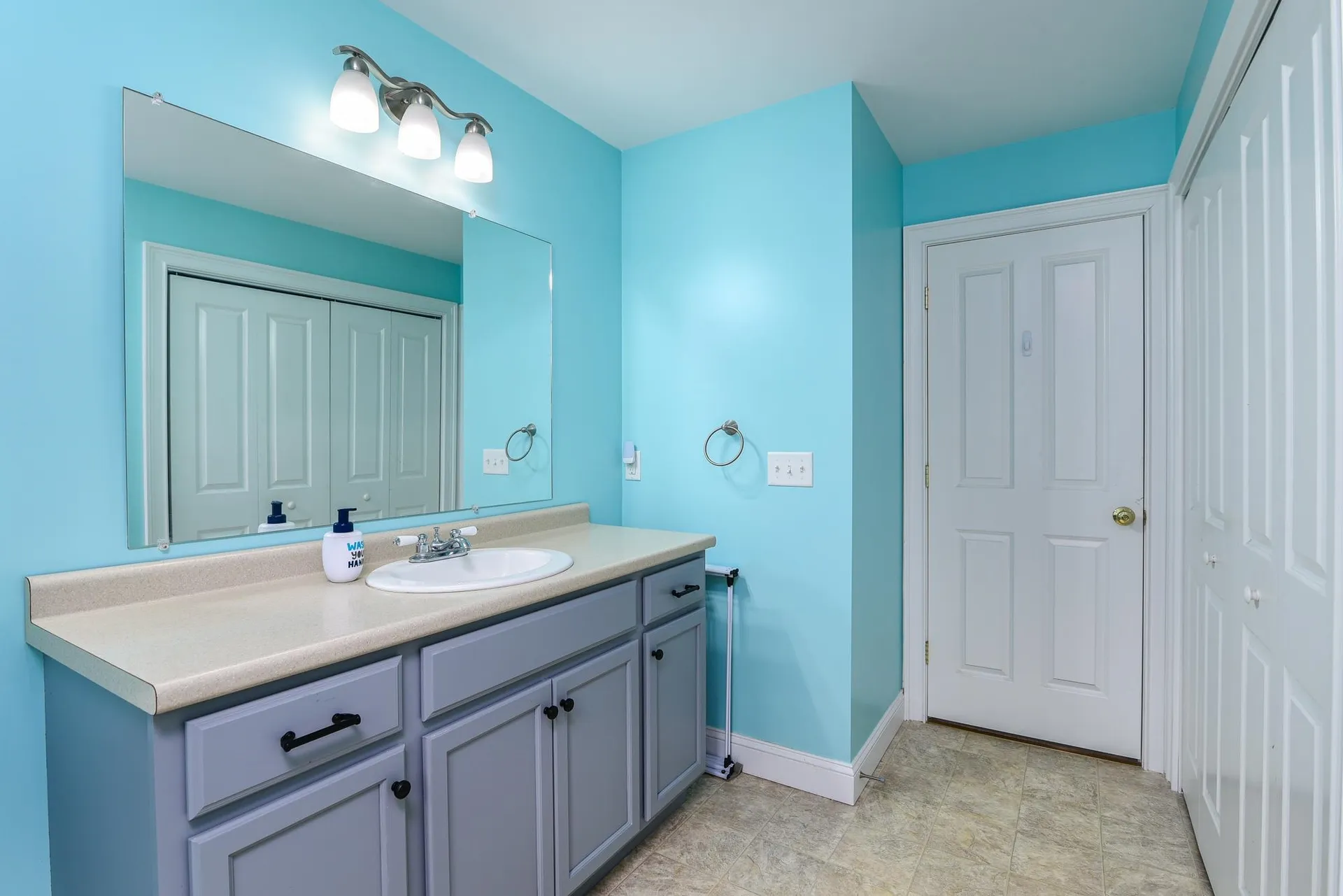21 Carriage Hill Lane Dover NH 03820